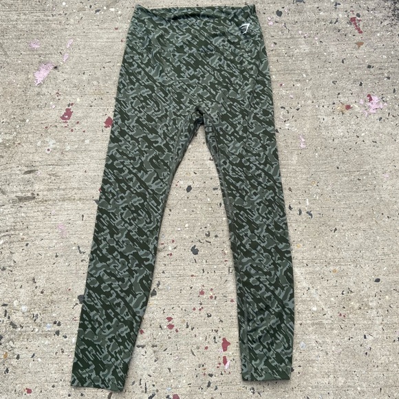 Gymshark Training Green on Green Camo Leggings Medium 30 X 29 No Tag - Picture 5 of 6